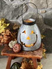 CHUBBY PUMPKIN FACE LANTERN(RIGHT) GALVANIZED *NEW*